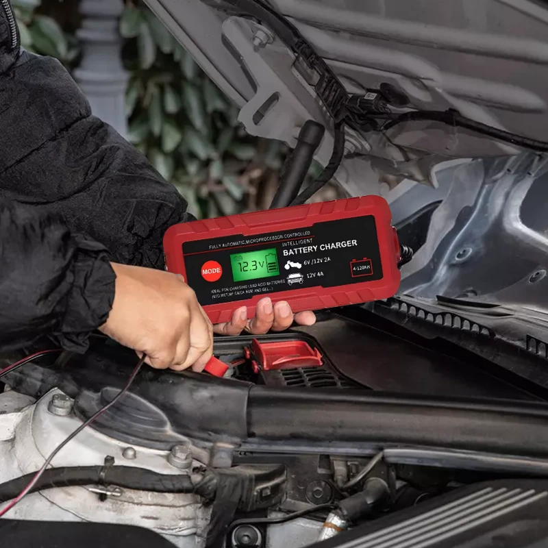 Incarcator baterie auto